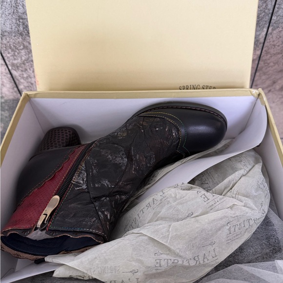 New L' Artiste Stylish Black Lace-Up Booties for Women - Picture 6 of 7